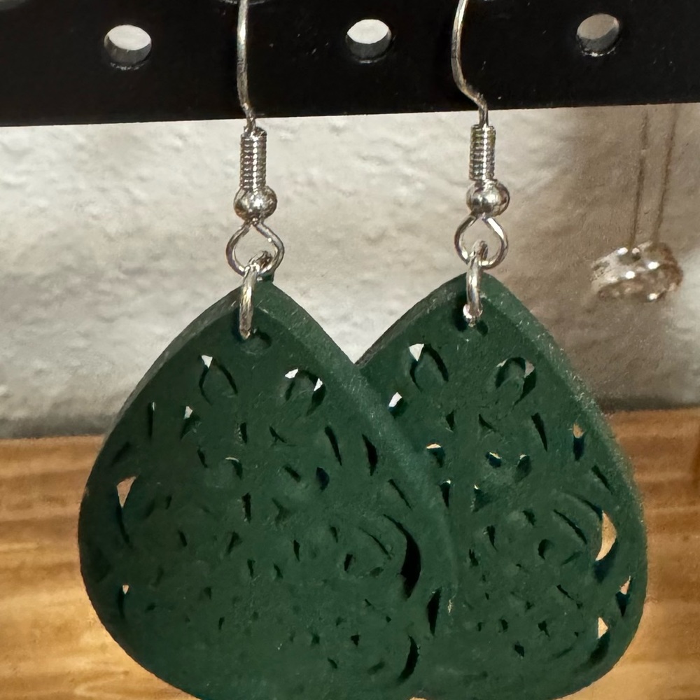 Earring Mega Bundle - Picture 2 of 13